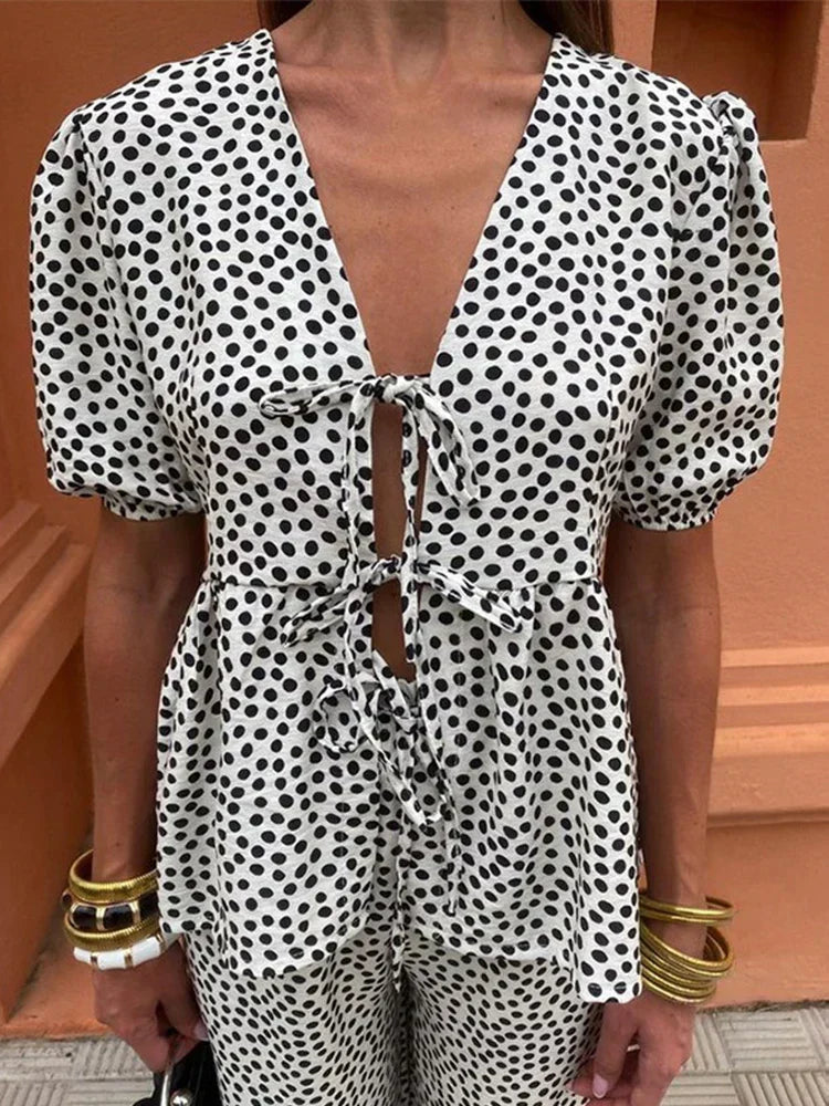 Lisa | Casual and Elegant Outfit