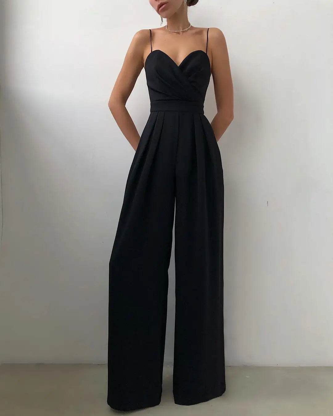 Sofia | Fluid Jumpsuit met Elegante Plissé