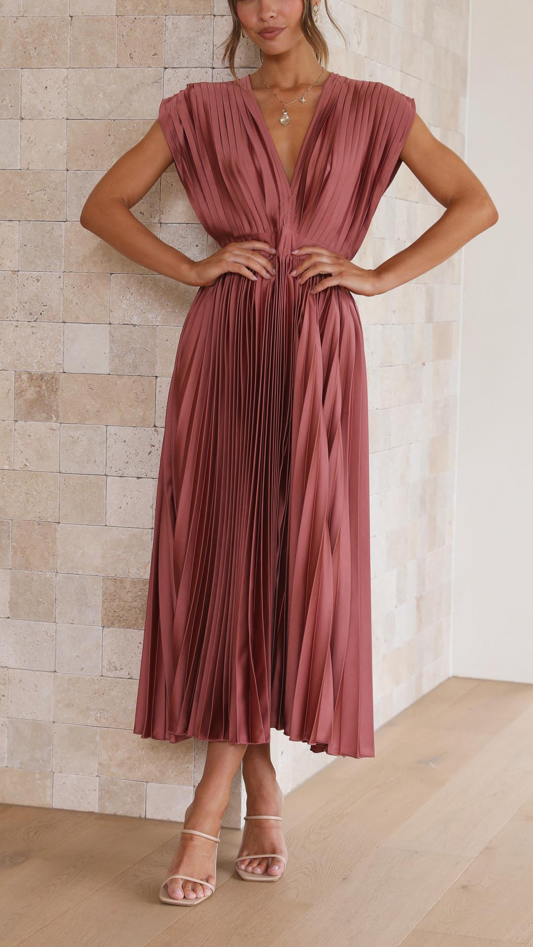 Alexis | Elegant Pleated Dress